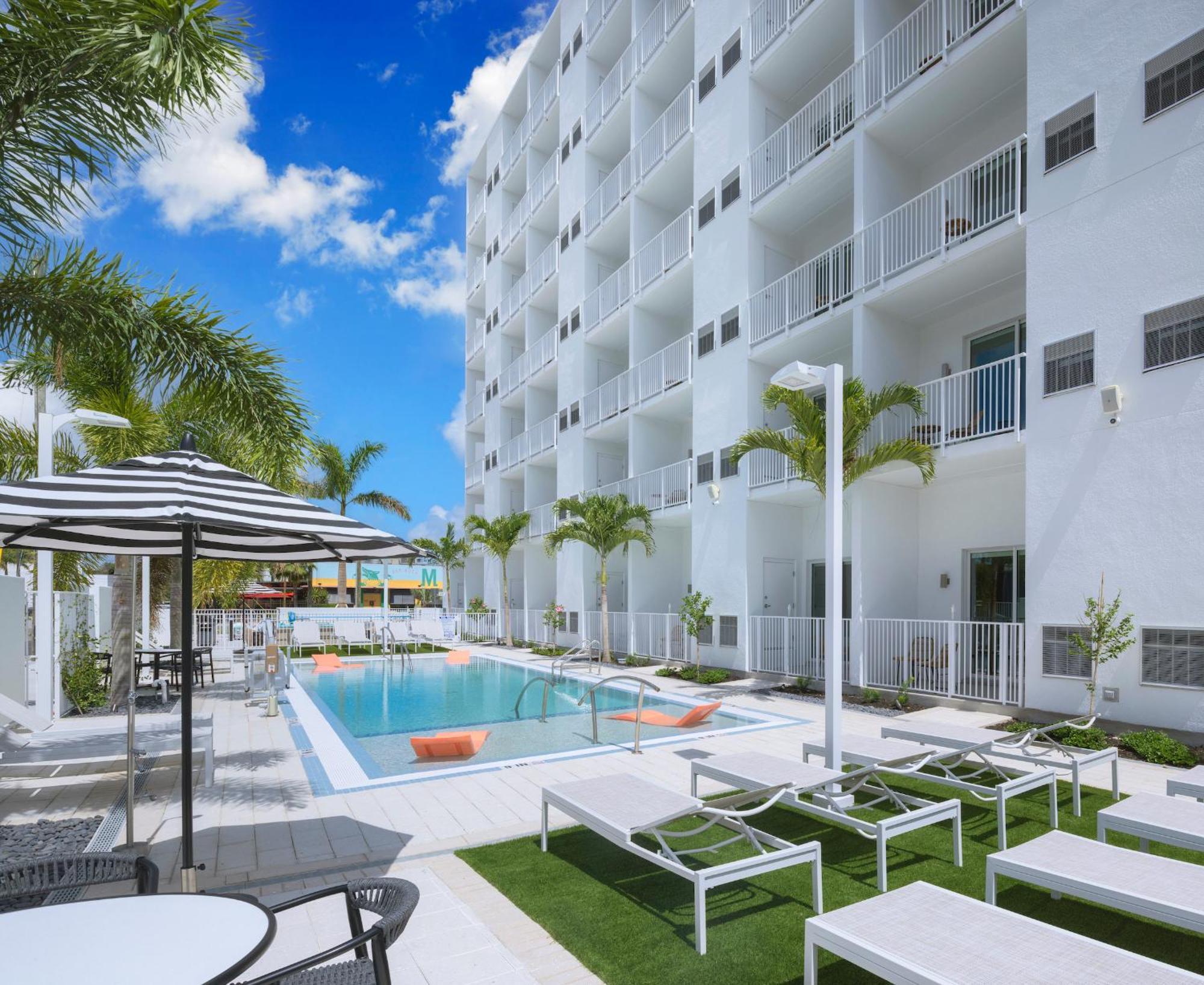 Mint House St. Petersburg - Downtown Aparthotel Exterior photo